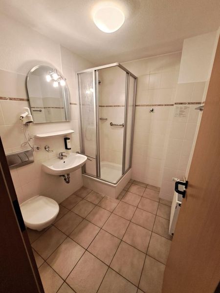 *All Inclusive* - Studentenzimmer im Grünen